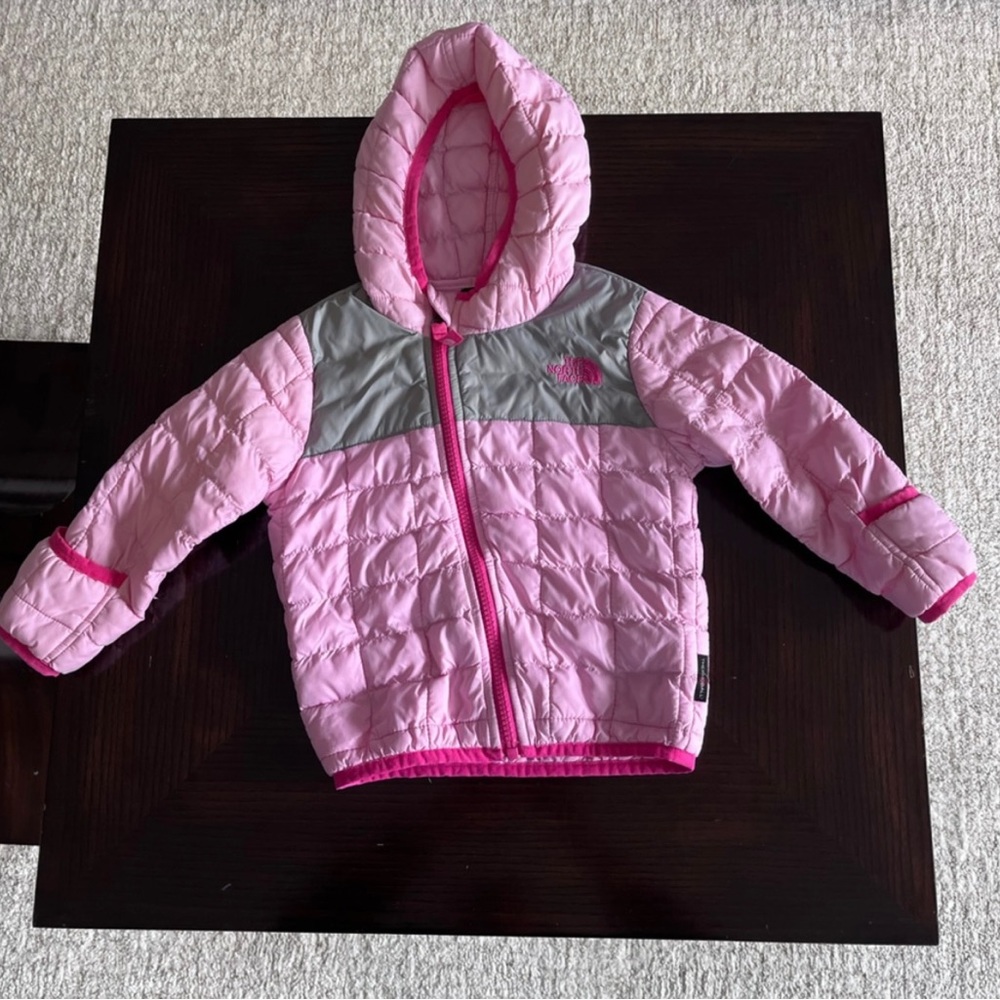 💗North Face ThermoBall Puffer Winter Jacket (Size 18-24M)💗